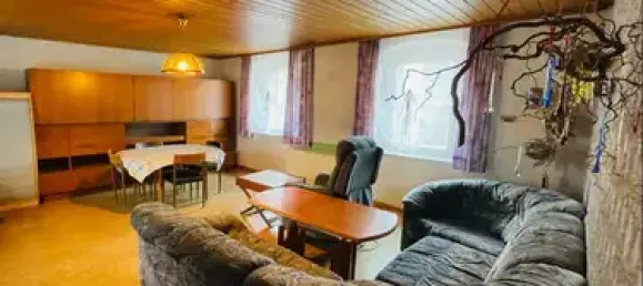 3 bedrooms Townhouse in Hohenberg an der Eger, Germany No. 18466 9