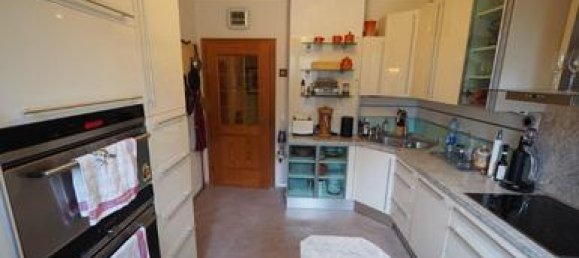 Дом с 6 спальнями в Гензерндорф, Австрия № 137760 2