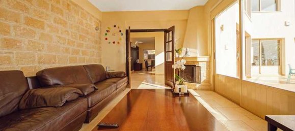 8 bedrooms Villa in Tala, Cyprus No. 7270 16