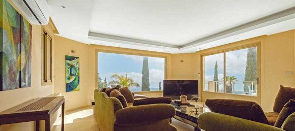 8 bedrooms Villa in Tala, Cyprus No. 7270 7