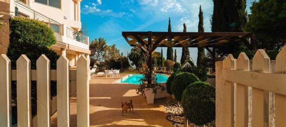 8 bedrooms Villa in Tala, Cyprus No. 7270 10