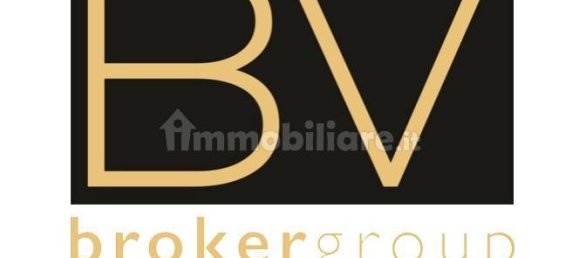 4 rooms Commercial property in Venice, Italy No. 326155 2