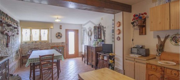 14-salle Maison à Viano, Italy No. 162847 27