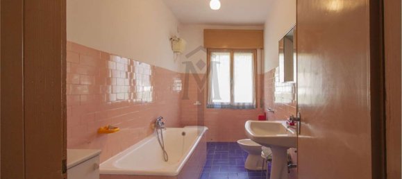 14-salle Maison à Viano, Italy No. 162847 25