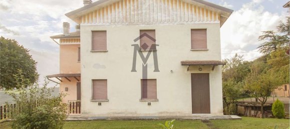 14-salle Maison à Viano, Italy No. 162847 2