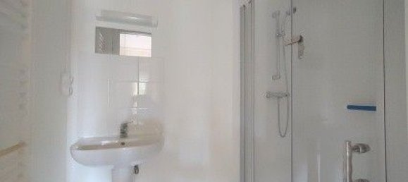 3 bedrooms Apartment in Senlis, France No. 40159 4