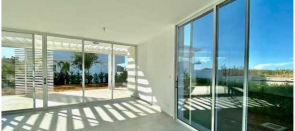 4 bedrooms Villa in Pegeia, Cyprus No. 15454 6