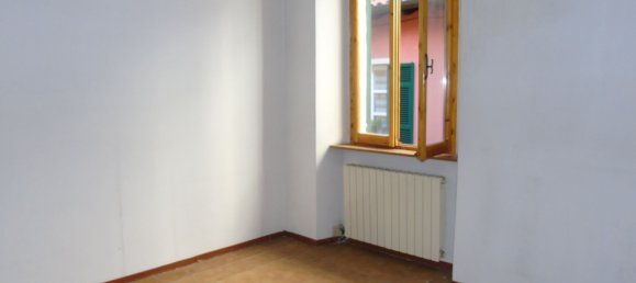 Дом с 3 комнатами в Кайро Монтенотте, Италия № 135928 7