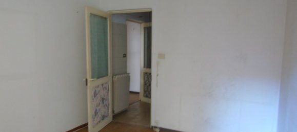 Дом с 3 комнатами в Кайро Монтенотте, Италия № 135928 8