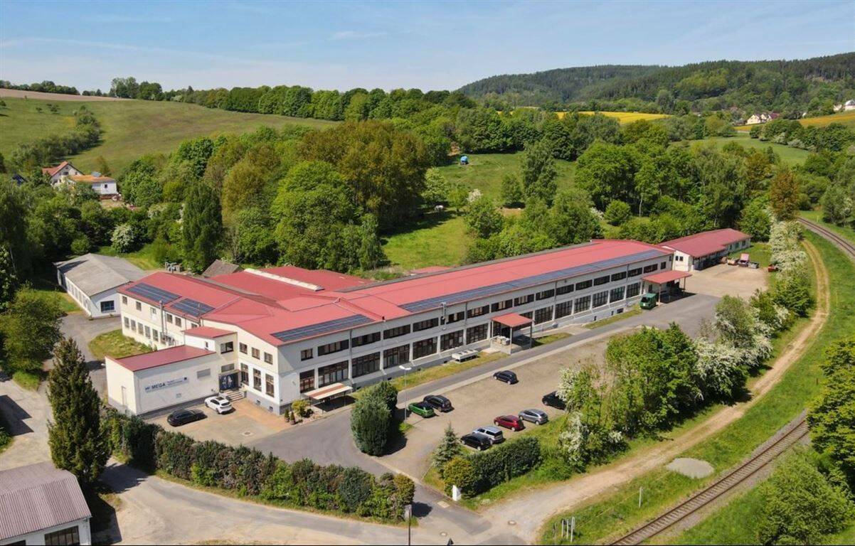 Propiedad comercial en Schmalkalden-Meiningen, Germany 20500 m² No. 296244