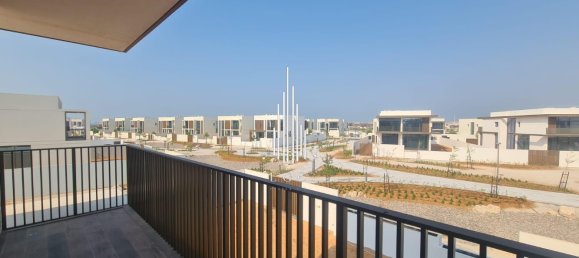 5 bedrooms Villa in Abu Dhabi, UAE No. 41958 23