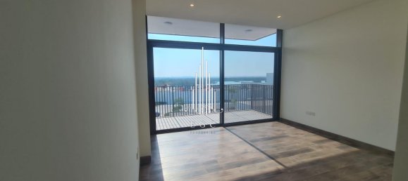 5 bedrooms Villa in Abu Dhabi, UAE No. 41958 12