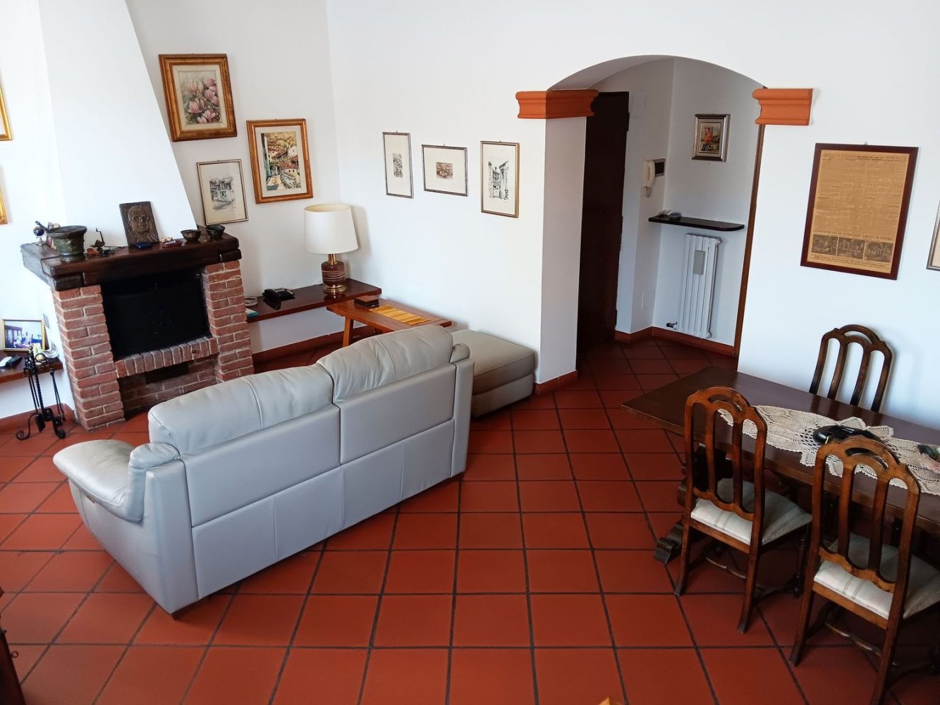 4 rooms Apartment in Milan, Italy No. 290582