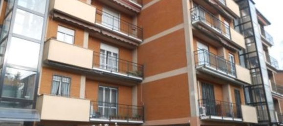 3 rooms Apartment in Cambiago, Italy No. 9367 2