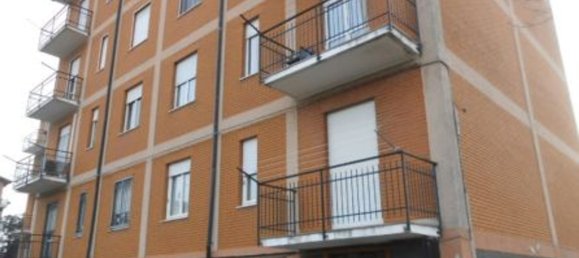 3 rooms Apartment in Cambiago, Italy No. 9367 3