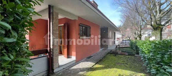 Вилла с 5 спальнями в Серрамаццони, Италия № 146589 4