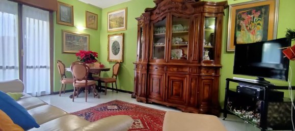 4 rooms Villa in Cormano, Italy No. 145823 3