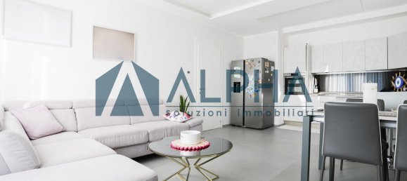 4 bedrooms Villa in Rimini, Italy No. 331155 2