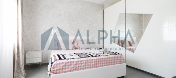 4 bedrooms Villa in Rimini, Italy No. 331155 10