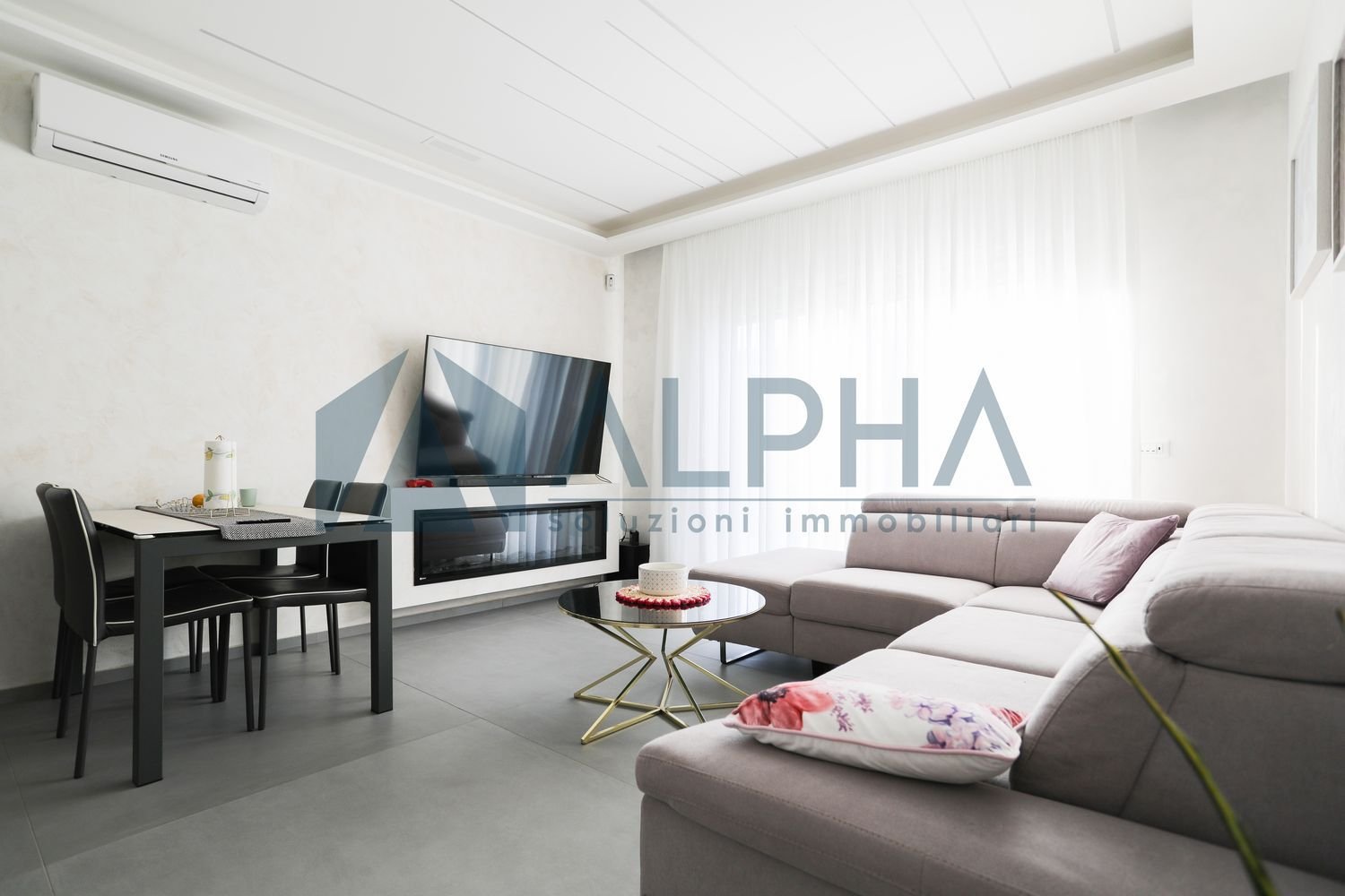 4 bedrooms Villa in Rimini, Italy No. 331155