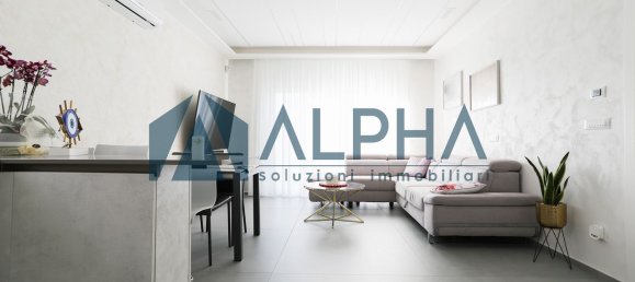 4 bedrooms Villa in Rimini, Italy No. 331155 3