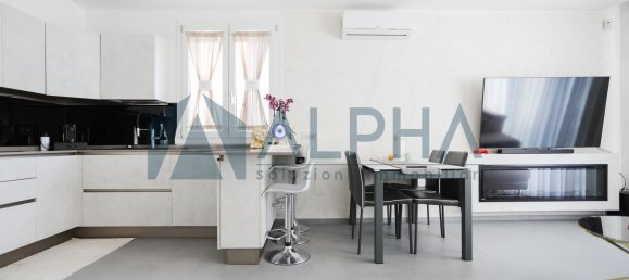 4 bedrooms Villa in Rimini, Italy No. 331155 4