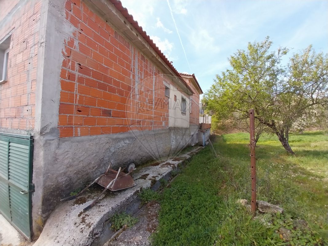 3 bedrooms House in Murca, Portugal No. 175314