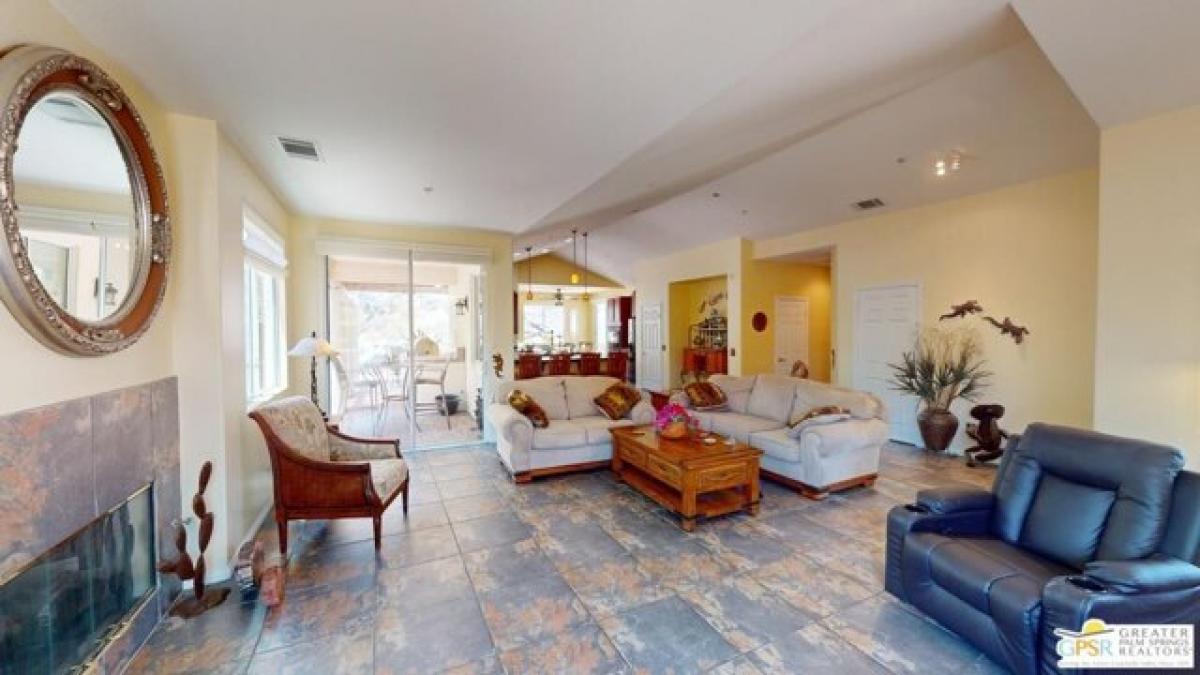 2 bedrooms House in Palm Springs, USA No. 377386