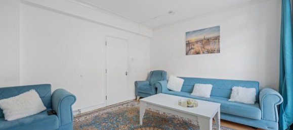 3 bedrooms Apartment in London, United Kingdom No. 12528 4