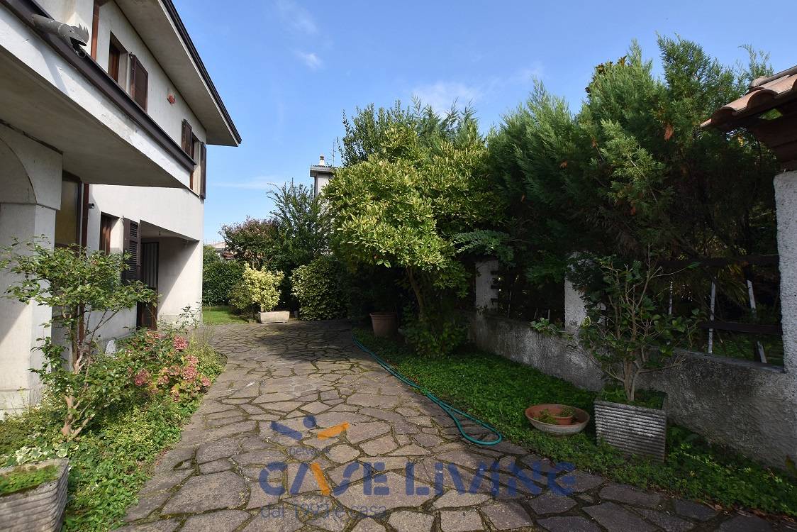 2 bedrooms Villa in Zibido San Giacomo, Italy No. 167738