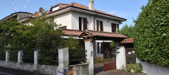 2 bedrooms Villa in Zibido San Giacomo, Italy No. 167738 3