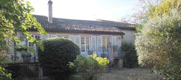 8 bedrooms House in Tournus, France No. 297437 2