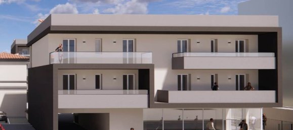 Apartamento de 3 divisões em Campi Bisenzio, Italy N.º 211634 2