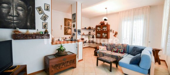 5 bedrooms Villa in Crevalcore, Italy No. 177194 2