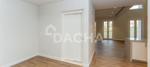 3 bedrooms Townhouse in Jumeirah, UAE No. 27955 22