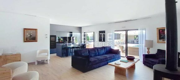 3 bedrooms Villa in Vallauris, France No. 285942 9