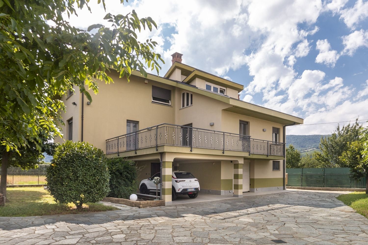 9-Zimmer Villa in Costigliole Saluzzo, Italy, Nr. 300821