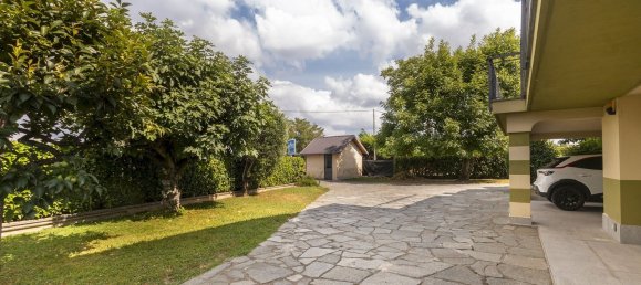 9-Zimmer Villa in Costigliole Saluzzo, Italy, Nr. 300821 8