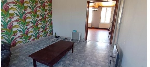 Casa de 2 dormitorios en Hirson, France No. 244928 6