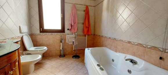 Квартира с 4 комнатами в Ньярдо, Италия № 114123 11