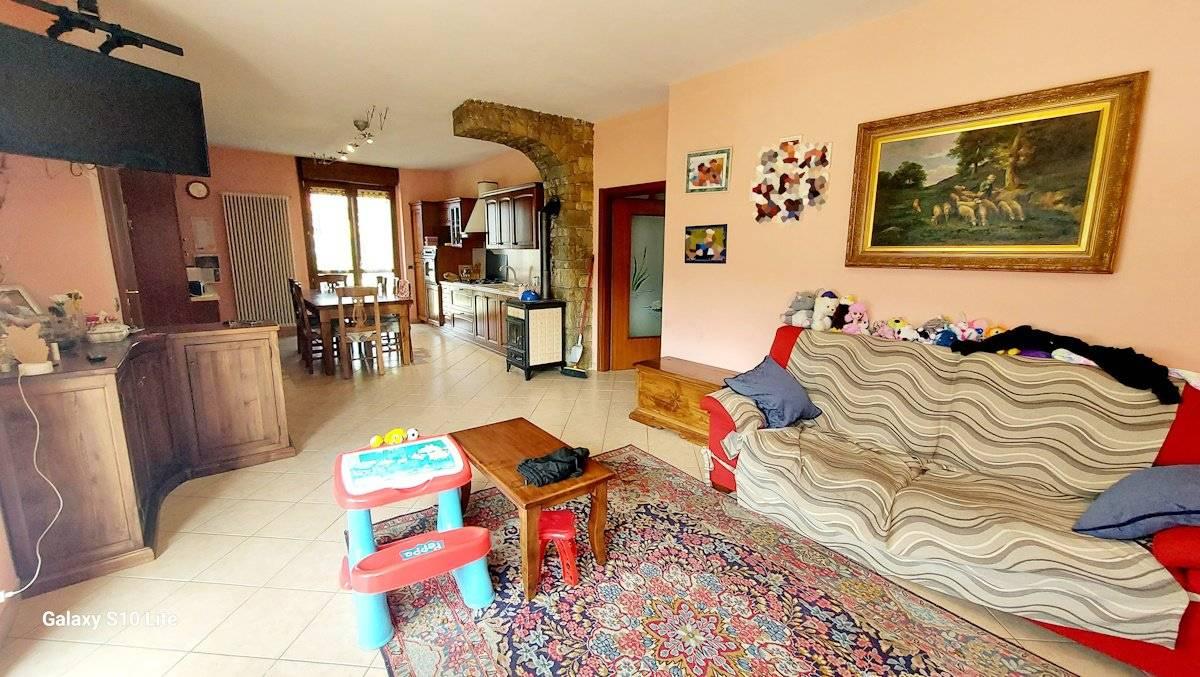 Квартира с 4 комнатами в Ньярдо, Италия № 114123