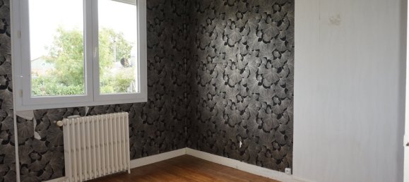 Casa de 3 dormitorios en Saint-Laurent-sur-Sevre, France No. 357803 10