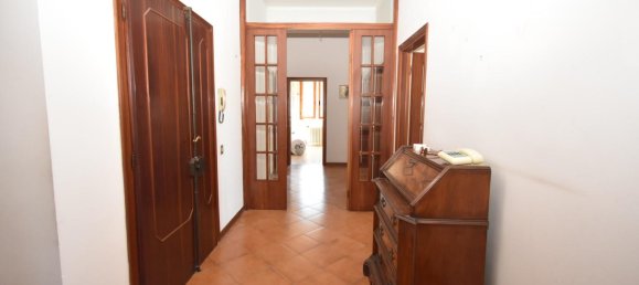 3 غرف نوم شقة في Colle di Val d'Elsa, Italy رقم 269506 12