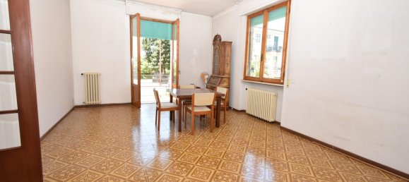 3 غرف نوم شقة في Colle di Val d'Elsa, Italy رقم 269506 10