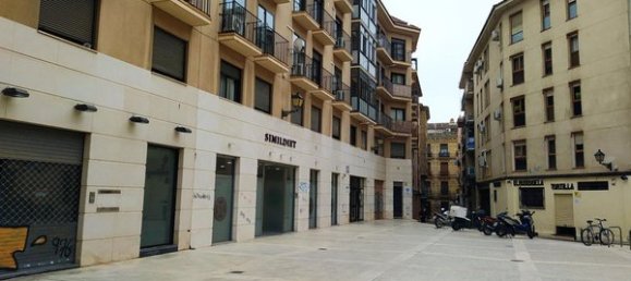 176m² Commercial property in Zaragoza, Spain No. 66771 10