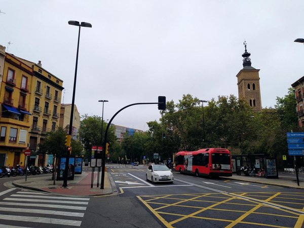 176m² Commercial property in Zaragoza, Spain No. 66771