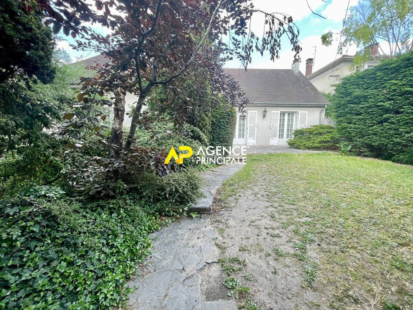 3 غرف نوم فيلا في Argenteuil, France رقم 174594