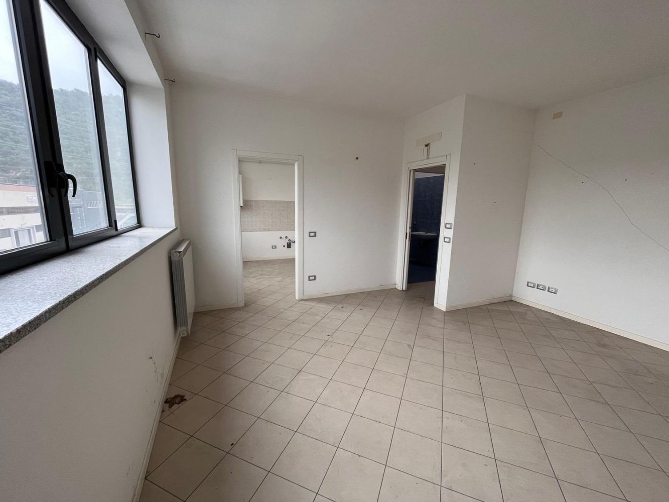 530m² Warehouse in Concesio, Italy No. 277931