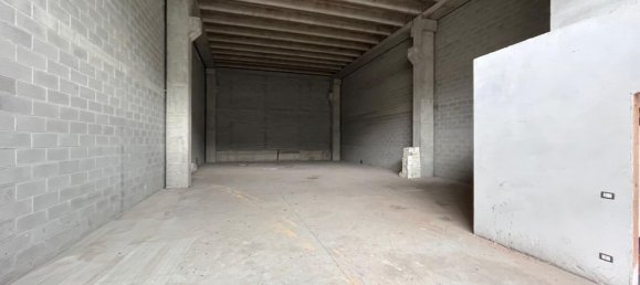 530m² Warehouse in Concesio, Italy No. 277931 12