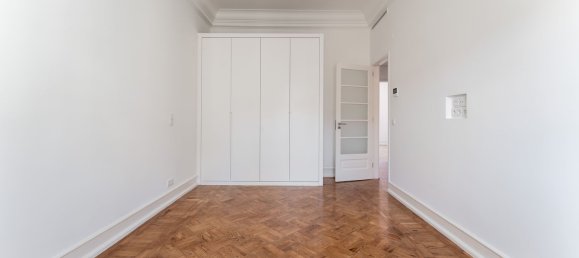 4 bedrooms Apartment in Lisbon, Portugal No. 104971 5